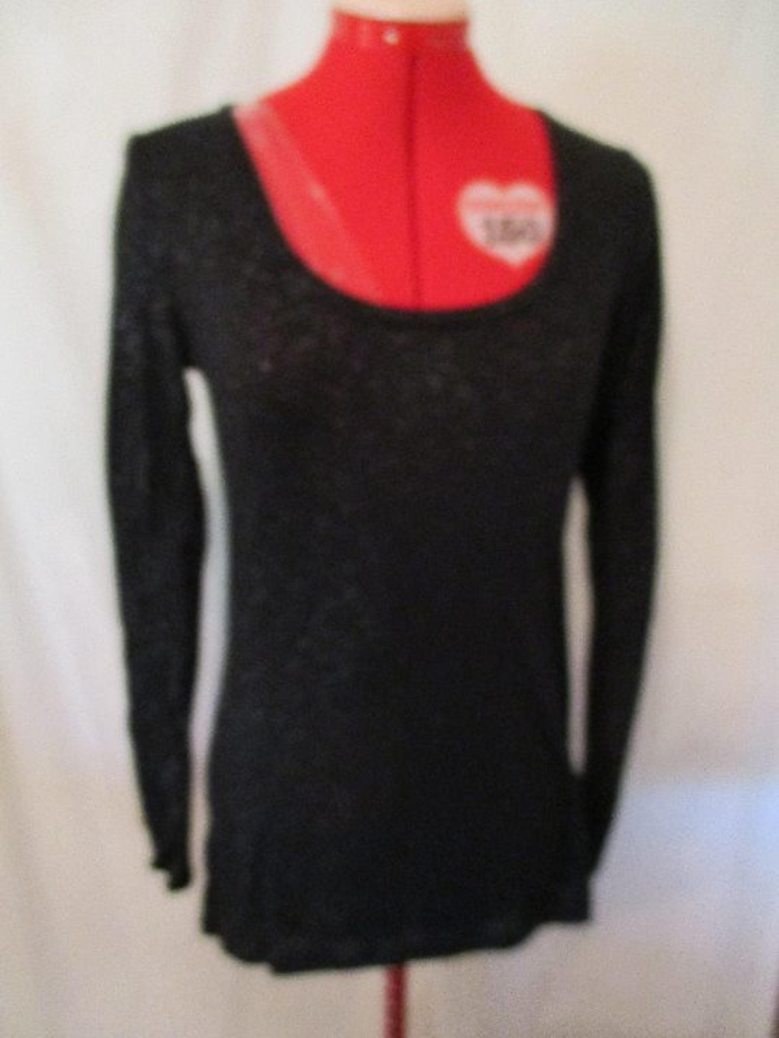 WET SEAL NWT BLK L/S TOP SZ M