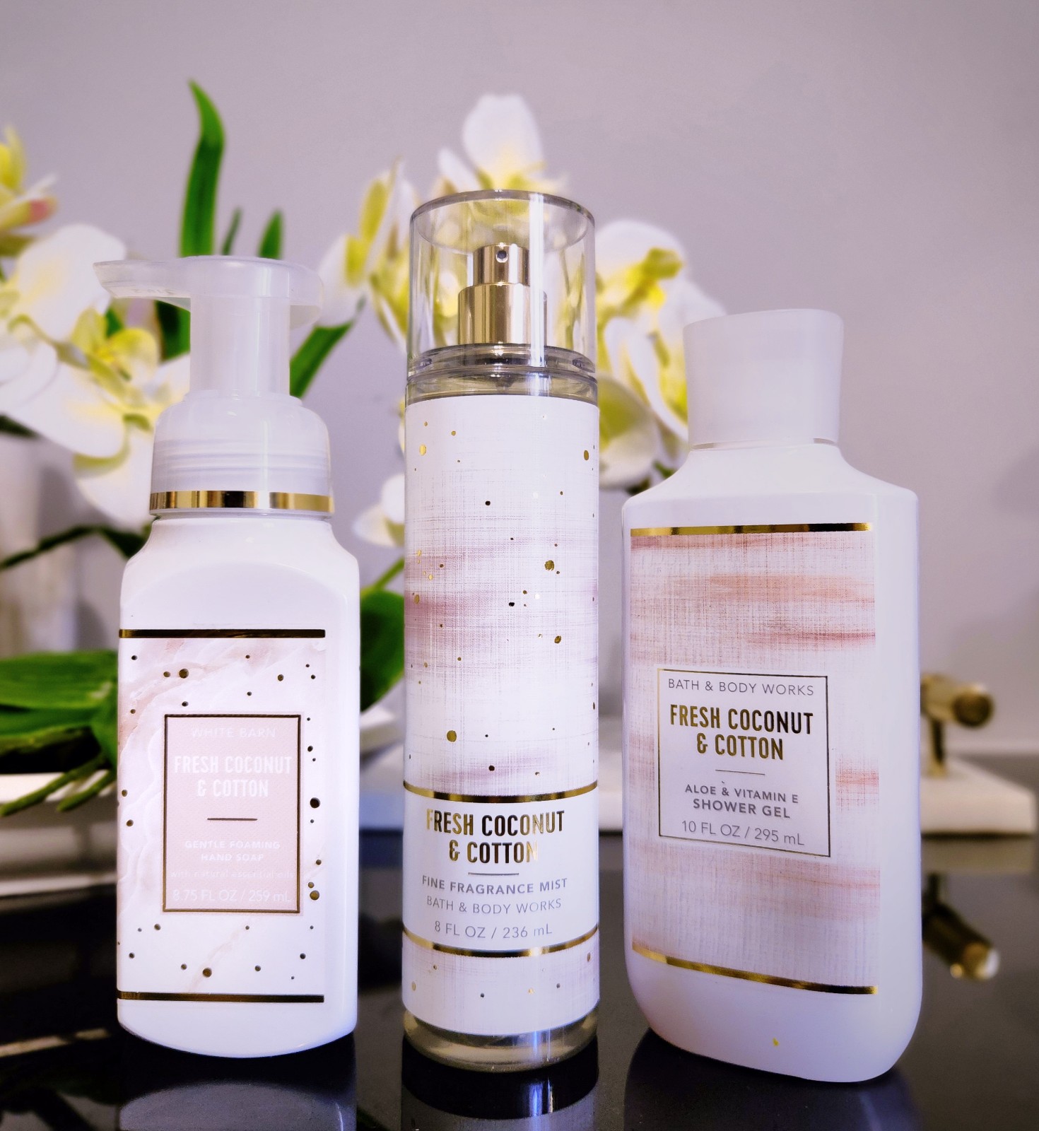 Bath & Body Works Fresh Coconut and cotton 3pc body care set. New Discontinued.