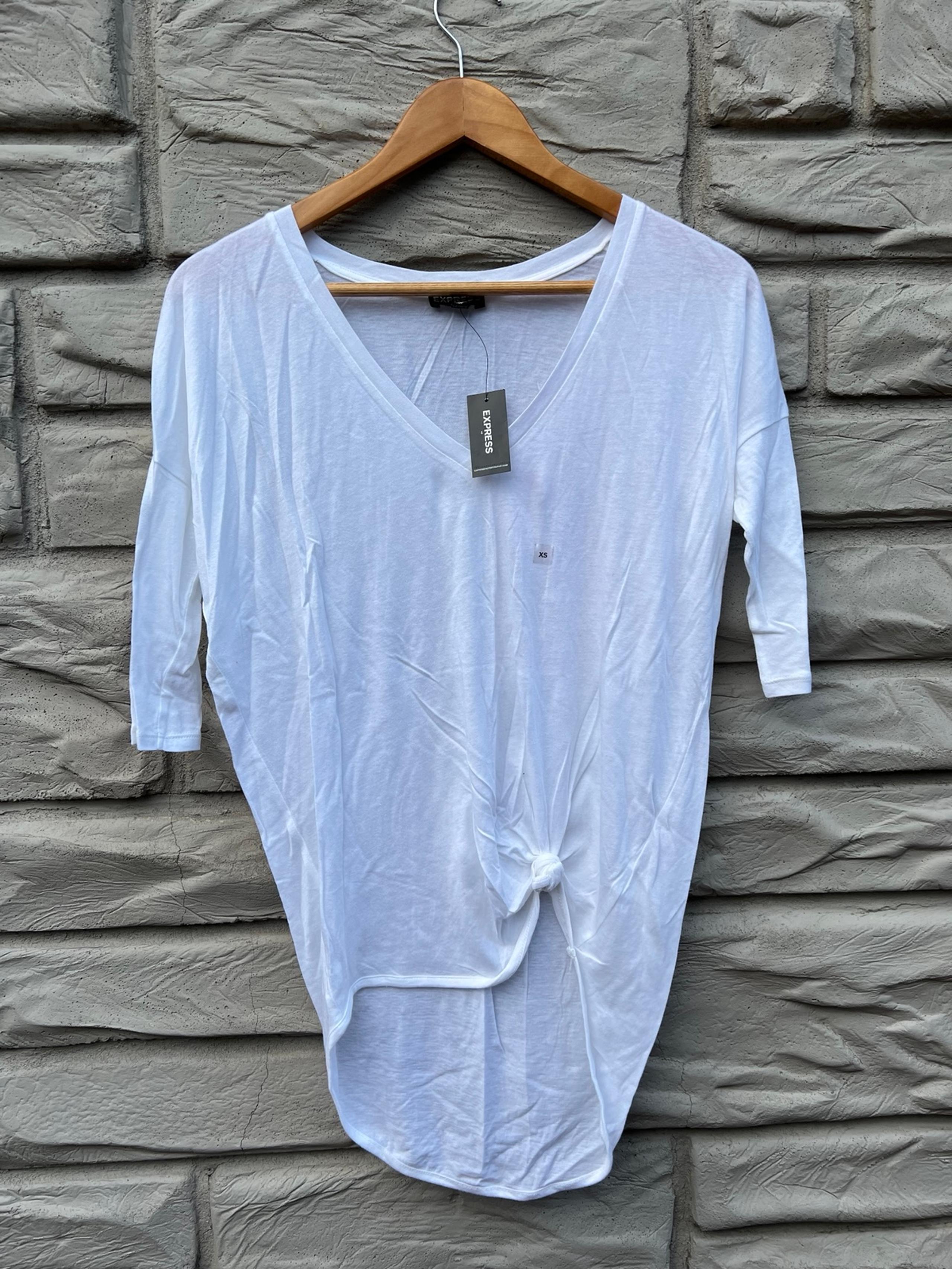 EXPRESS White Quarter sleeve Shirt - Womens XS - Brand New with Tags !