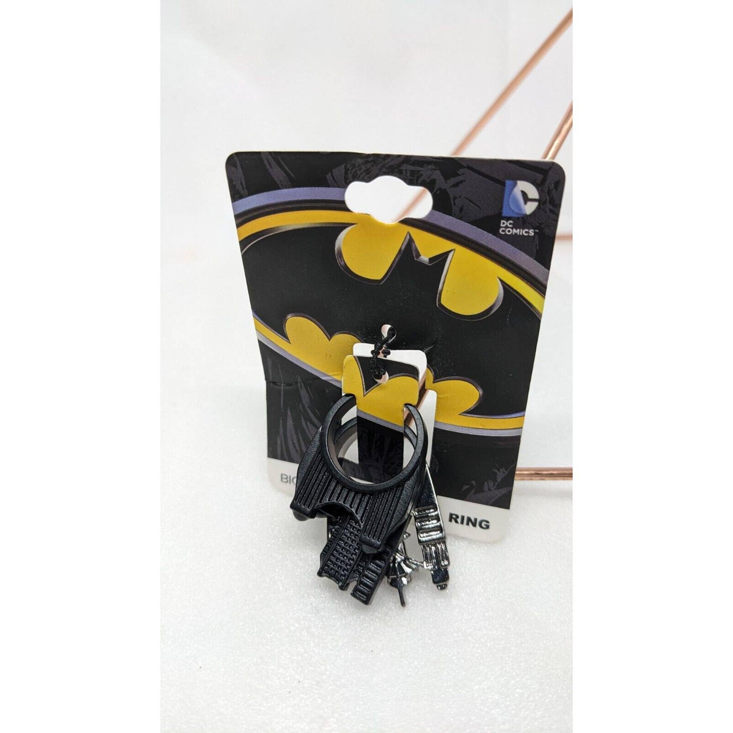New DC Comics Batman Gotham City 3 Ring Stackable Set Size 7 Bioworld Authentic