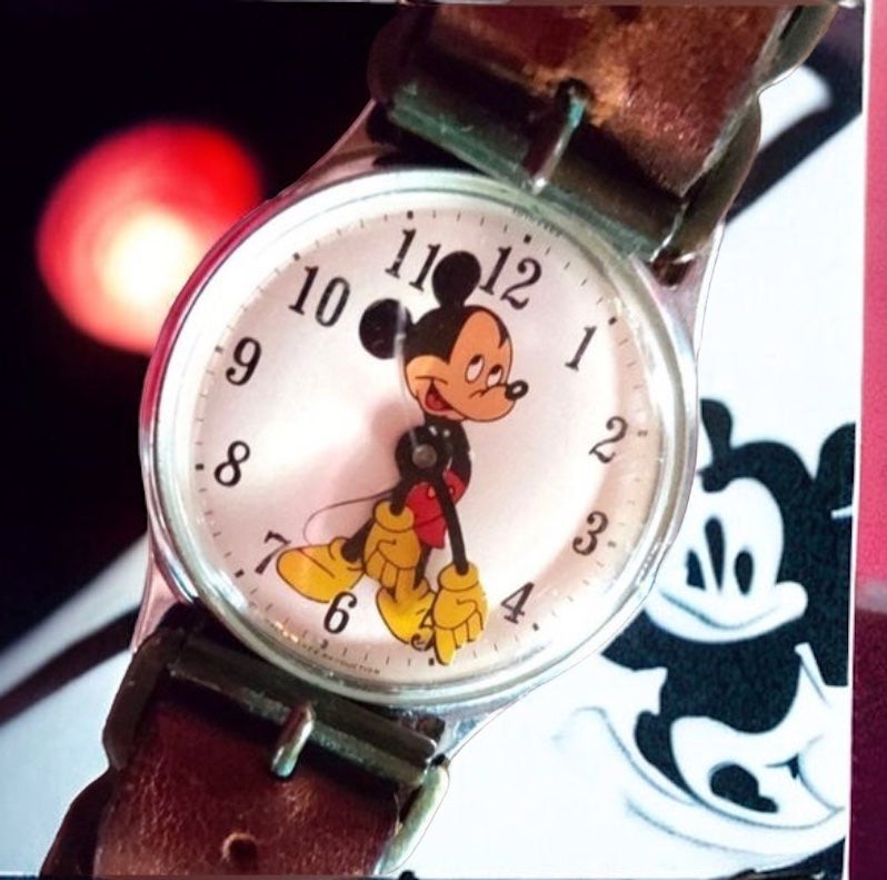 Vintage Mickey Mouse Watch w/Leather band