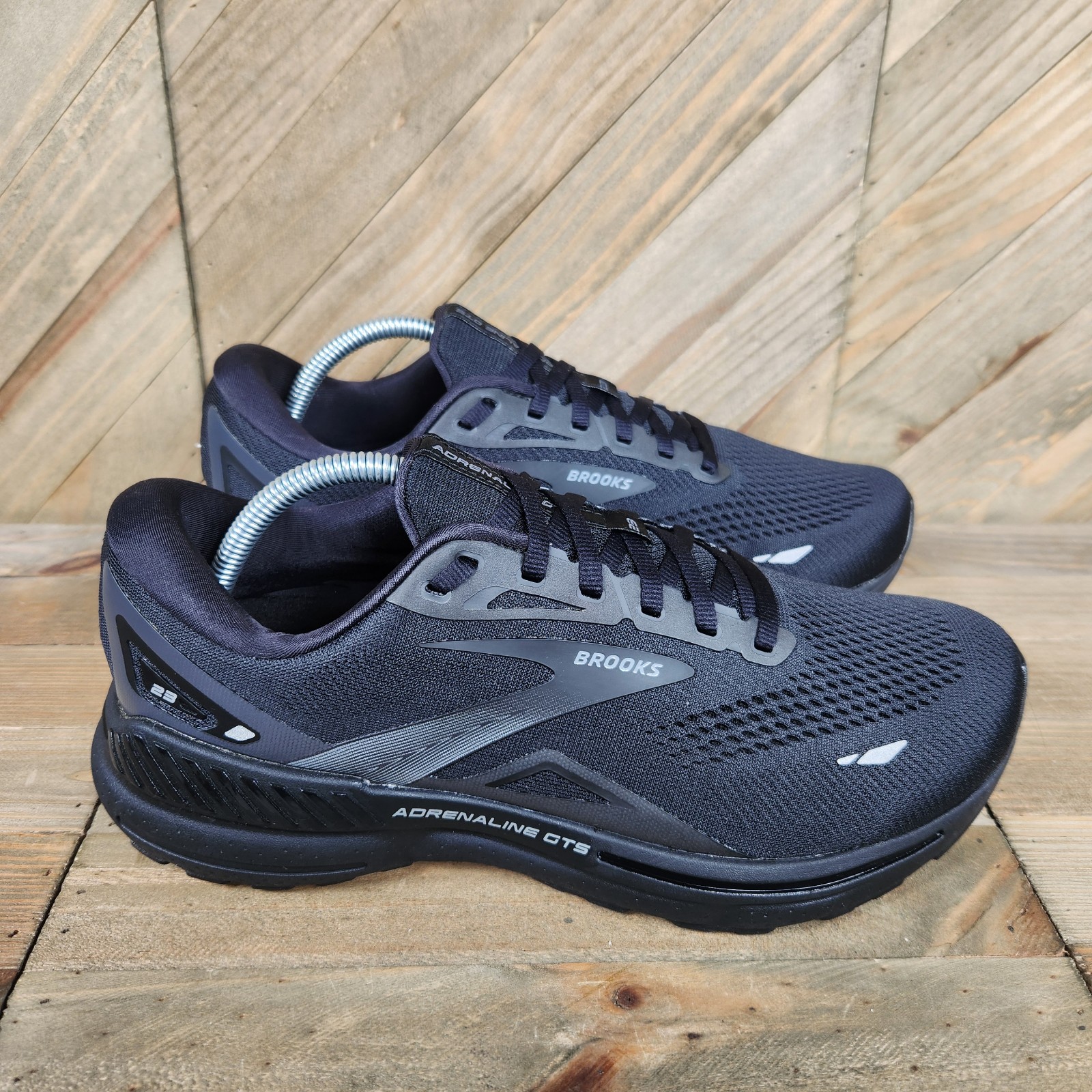 Brooks Adrenaline GTS 23 Womens Athletic Running Shoes Size 11 EE Triple Black