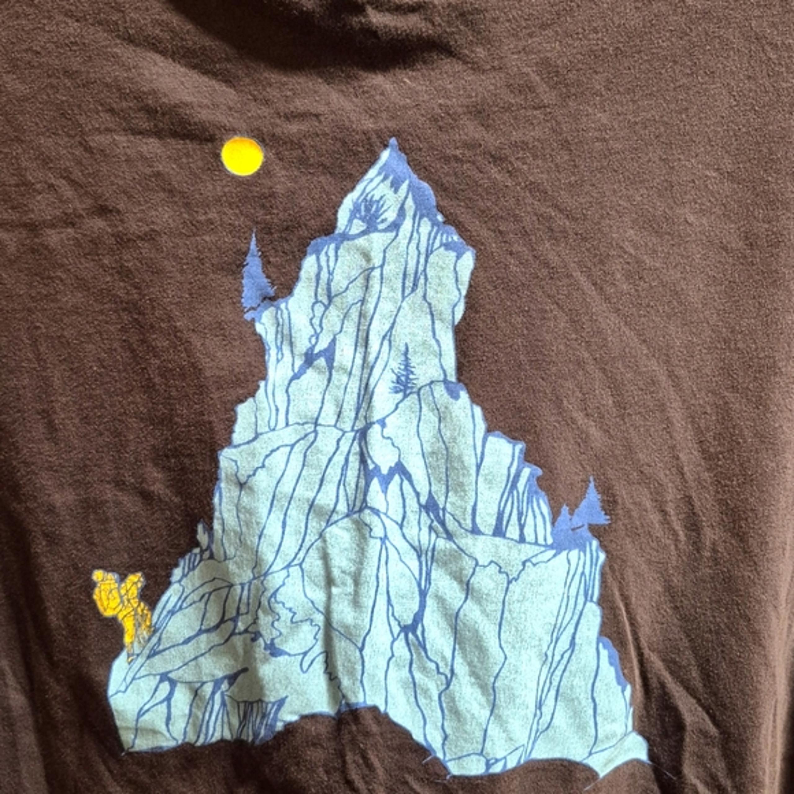 Eastern Mountain Sports T-Shirt with Mountain Graphic