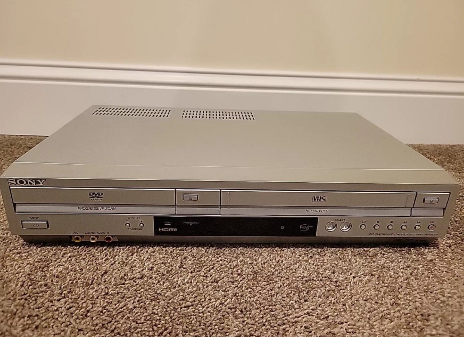 Sony SLV-D570H DVD VCR Combo 4 Head Hi-Fi Stereo HDMI No Remote Tested Working