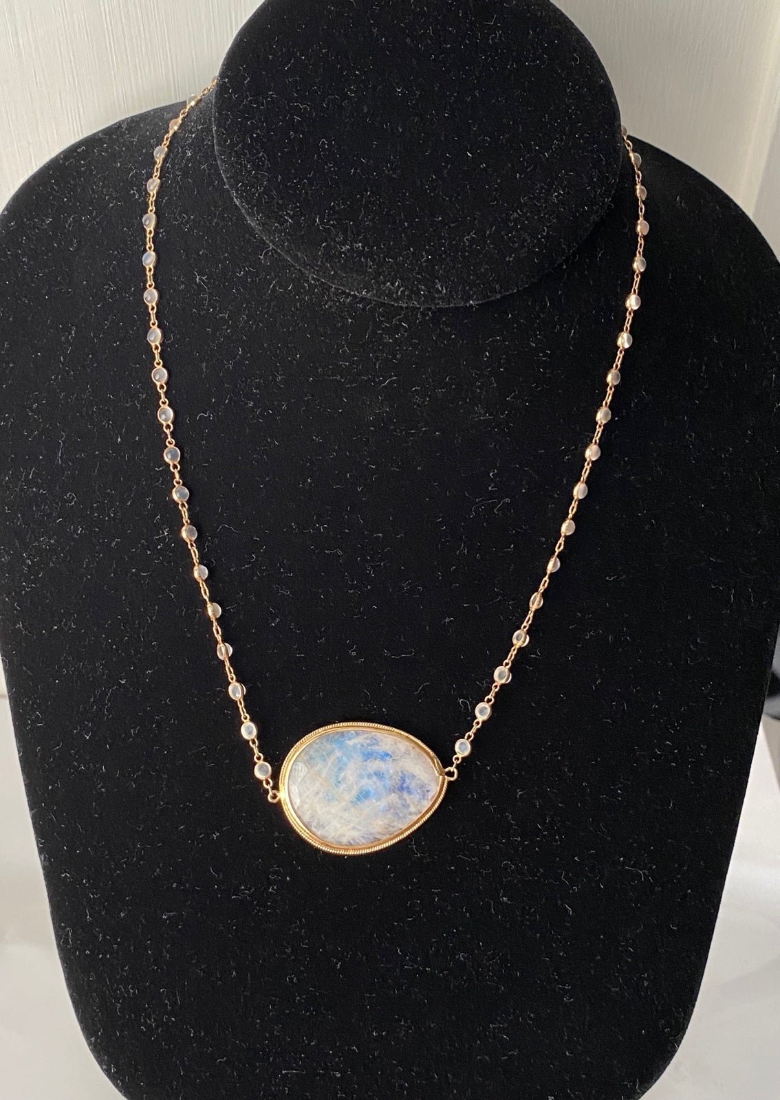 14k Yellow Gold Moonstone Necklace RARE
