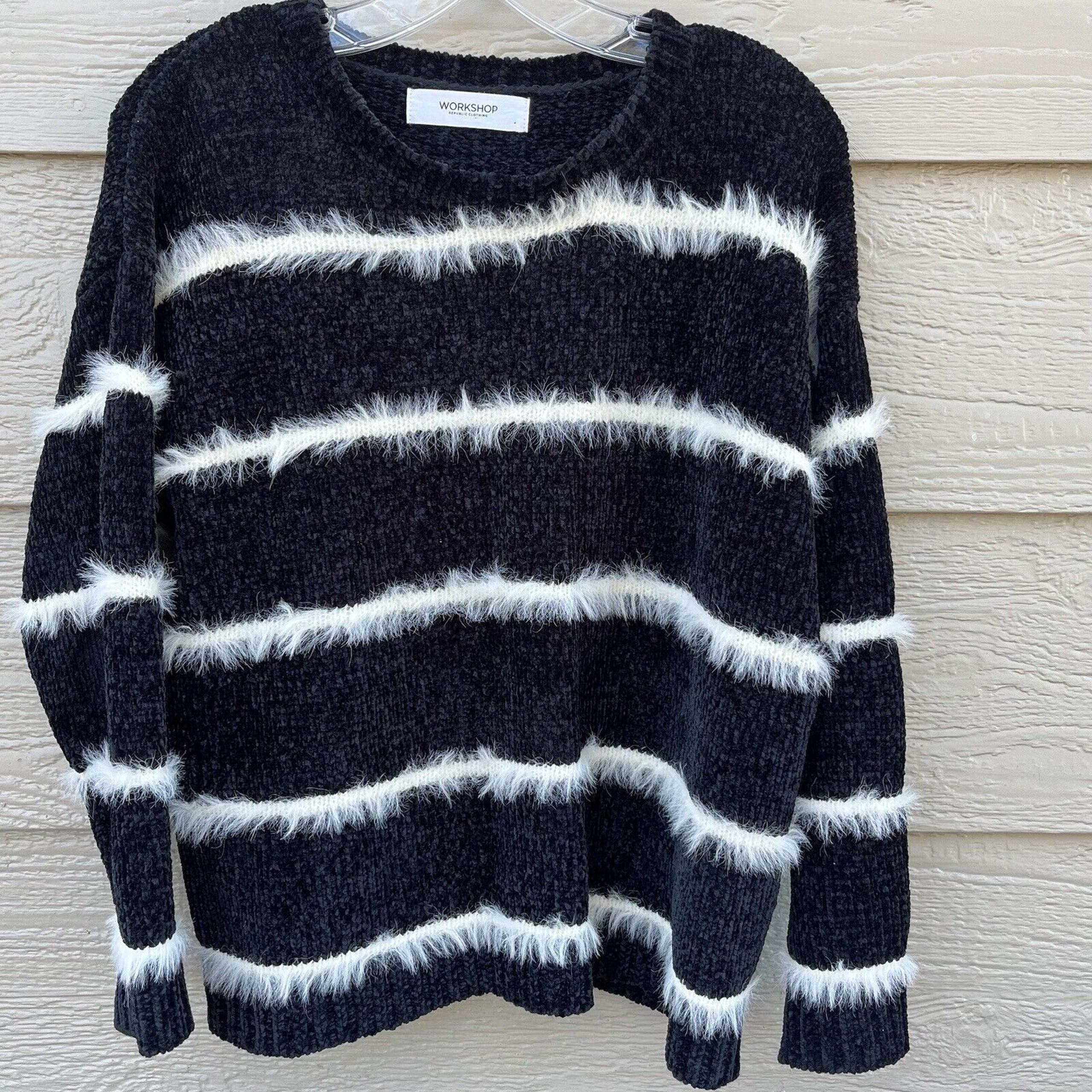 Workshop Republic Clothing Black White Striped Plush Fleece Sweater Soft Baggy M