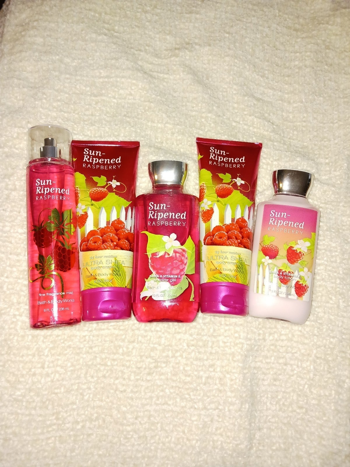 NWT! Bath & Body Works Sun-Ripened Raspberry Bundle