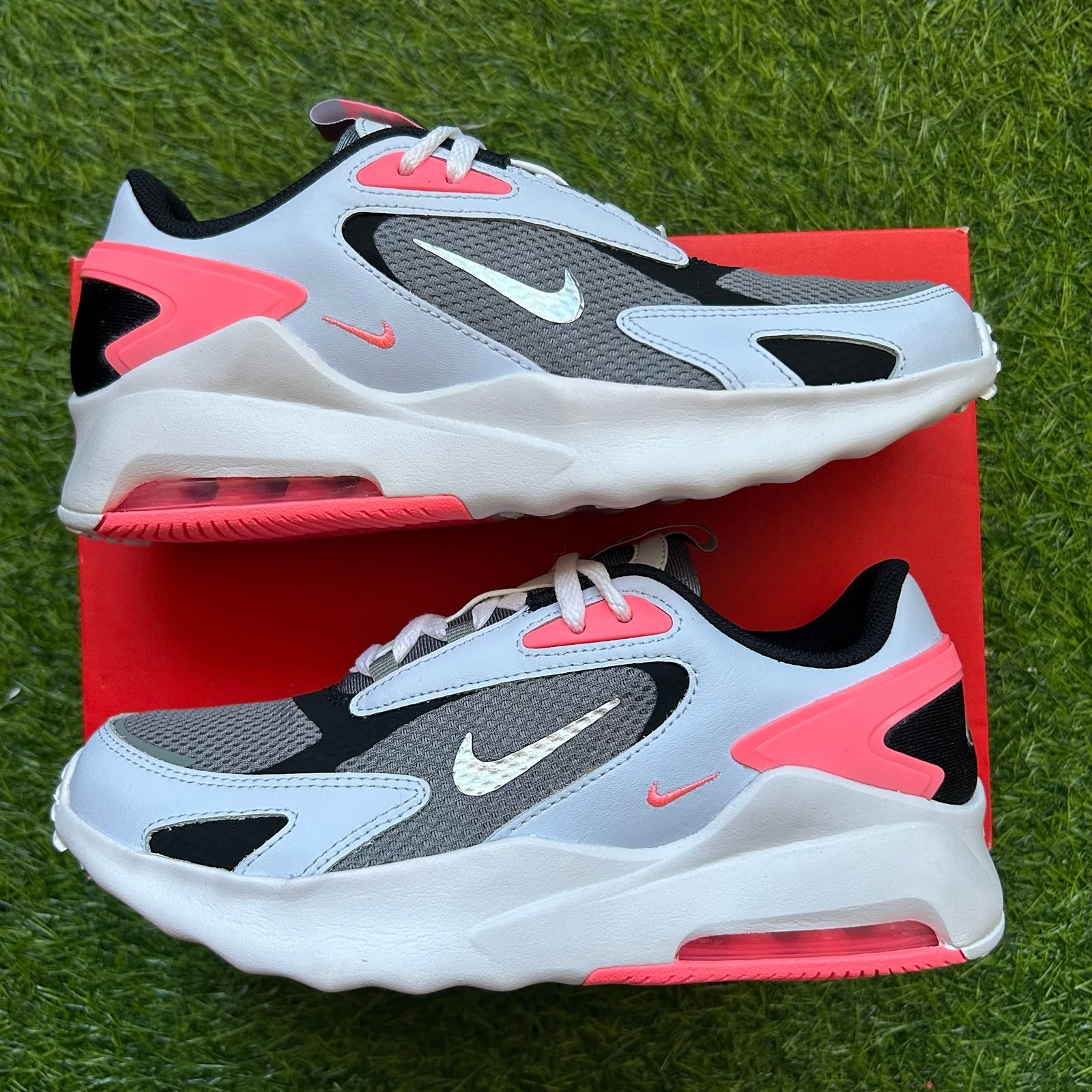 NEW Nike Air Max Bolt Smoke Grey Silver Size 6Y = Women’s Size 7.5
