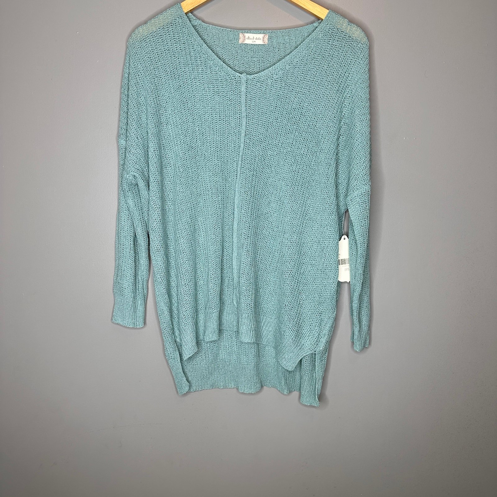 NWT Altar’d state loose knit vneck sweater in dusty mint