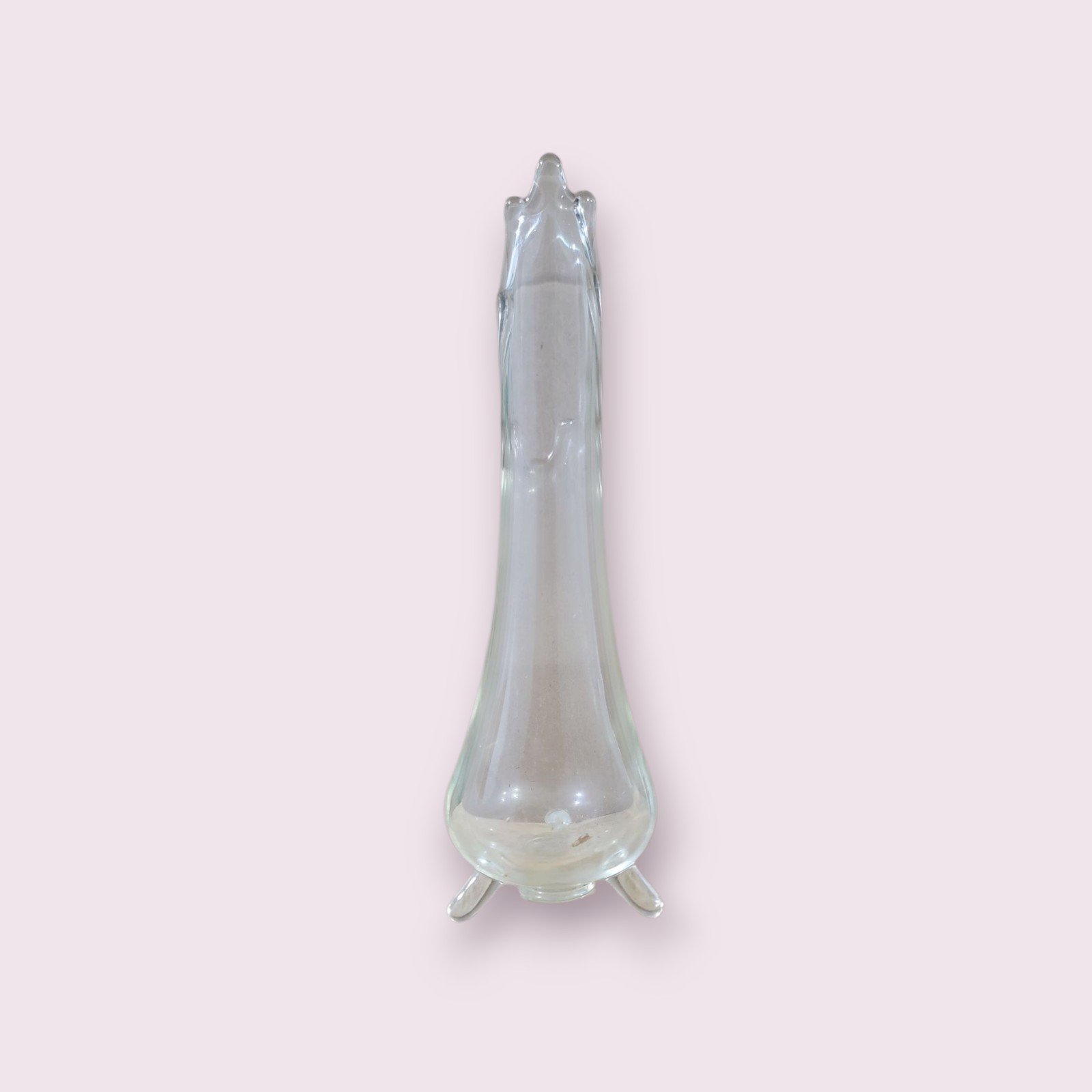 Vintage L.E. Smith clear three toe swung vase