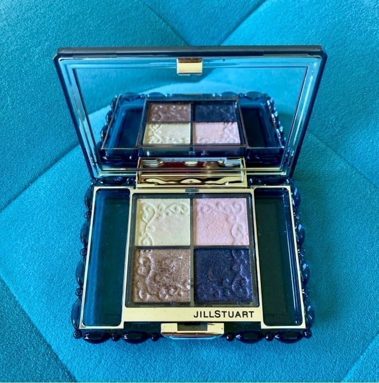 アイブロウ JILL STUART  moonlight illuminator A JILL STUART Moonlit Dew Highlighter 10g / 9 shades shimmer
