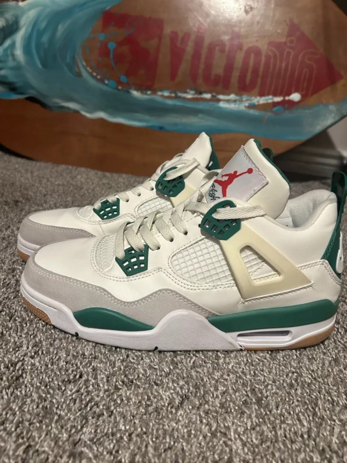 Jordan 4 Pine Green