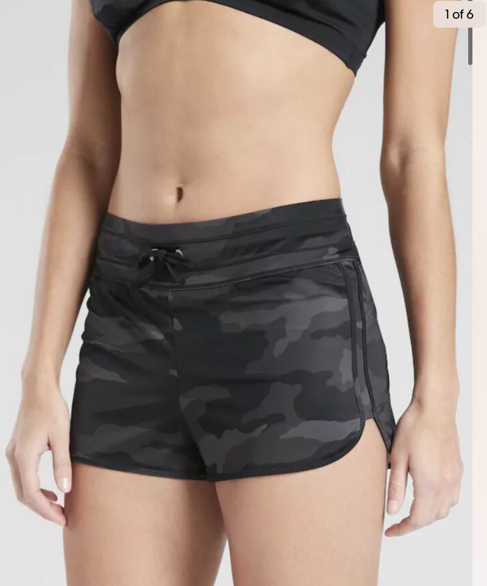 Athleta freestyle camo surge short Small