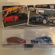 Hot Wheels Premium Nissan skyline set