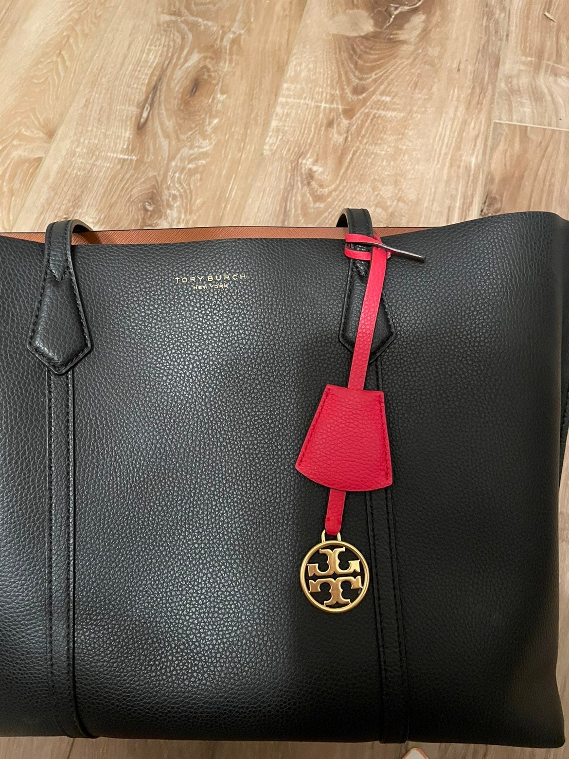 Tory burch PERRY shops bag (large) black $448