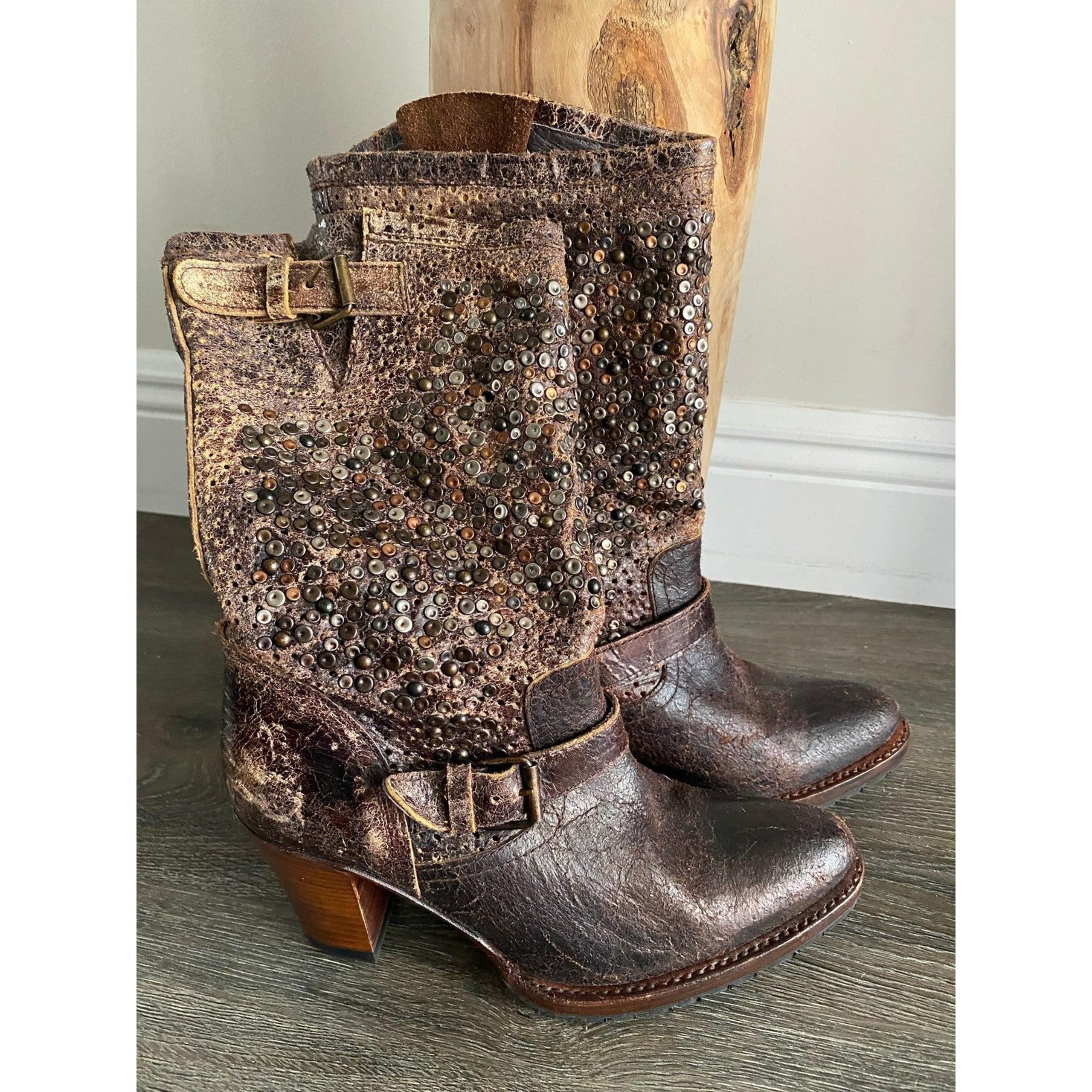 New SENDRA Metallic Studded Lug Heel Distressed Brown Leather Boots Sz 6.5