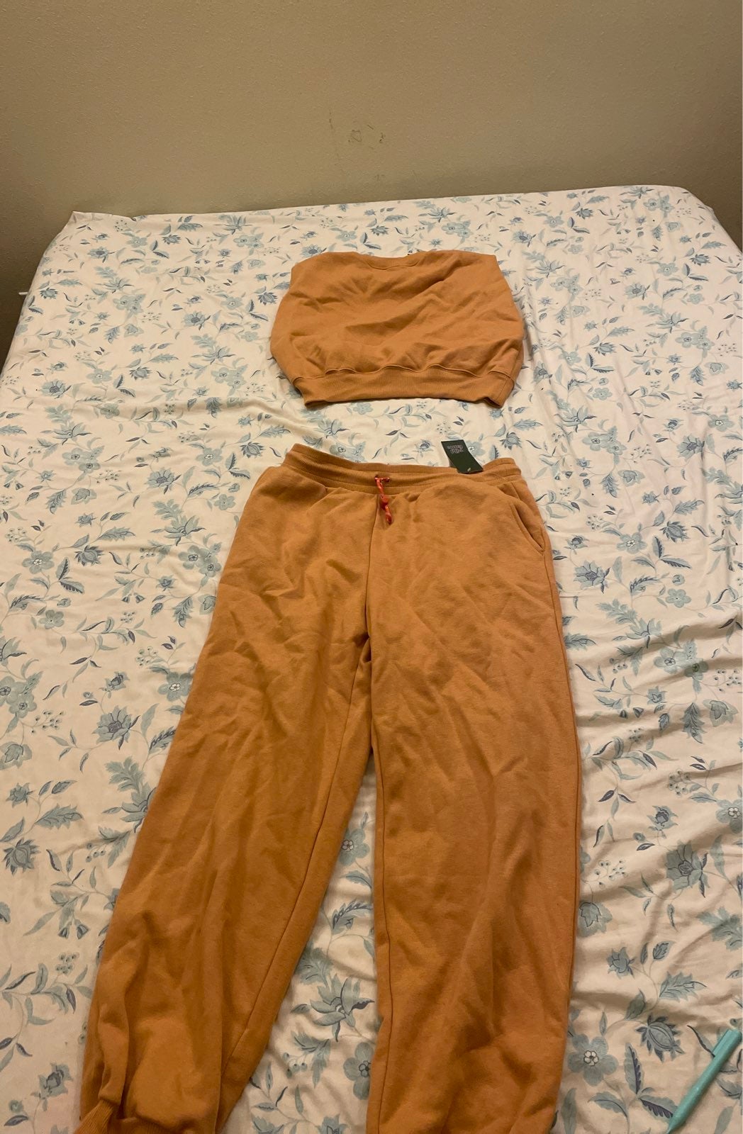 Winter sweater top and pants suit