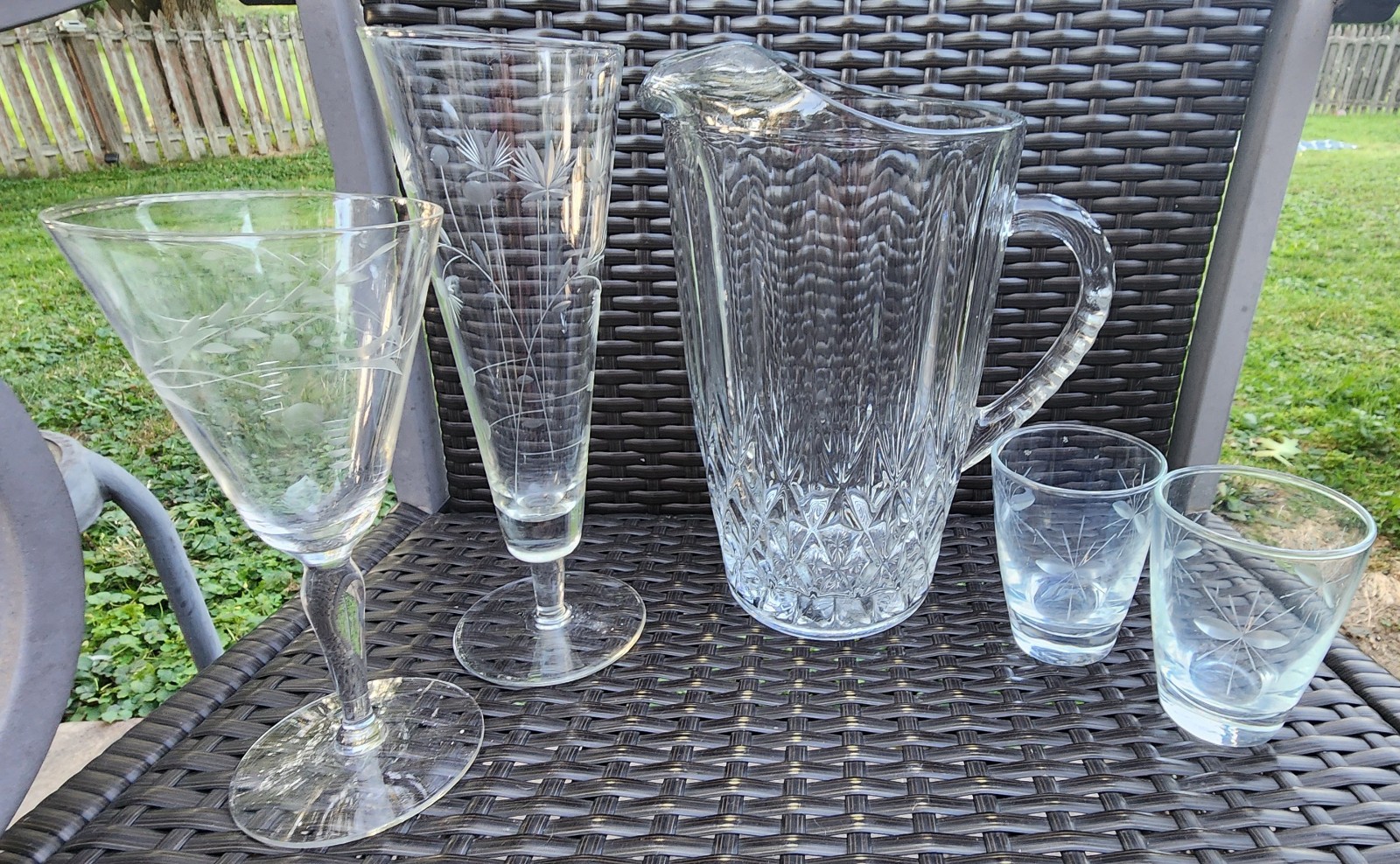 Vintage Anchor Hocking Crown Point Glass Pitcher w/4 Vintage Etched Glasses