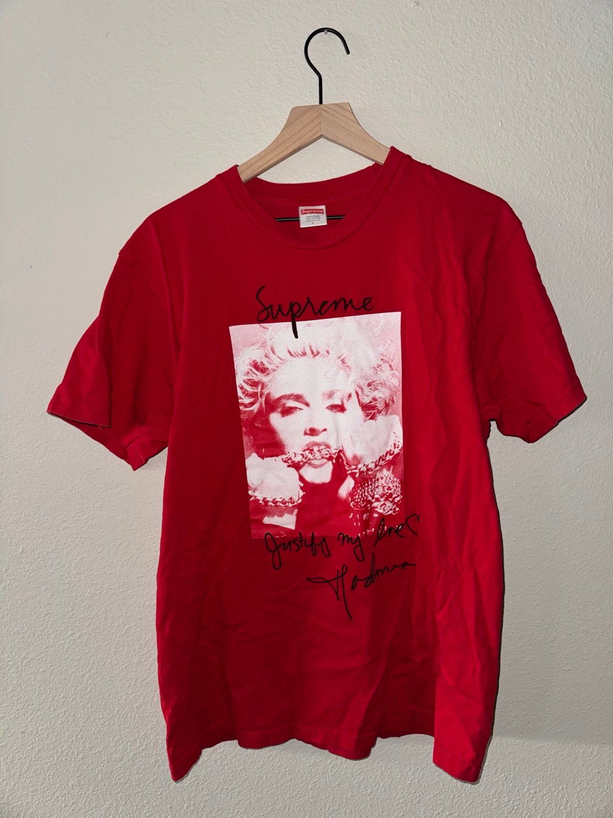 Supreme Madonna Tee FW18 Red Size Large