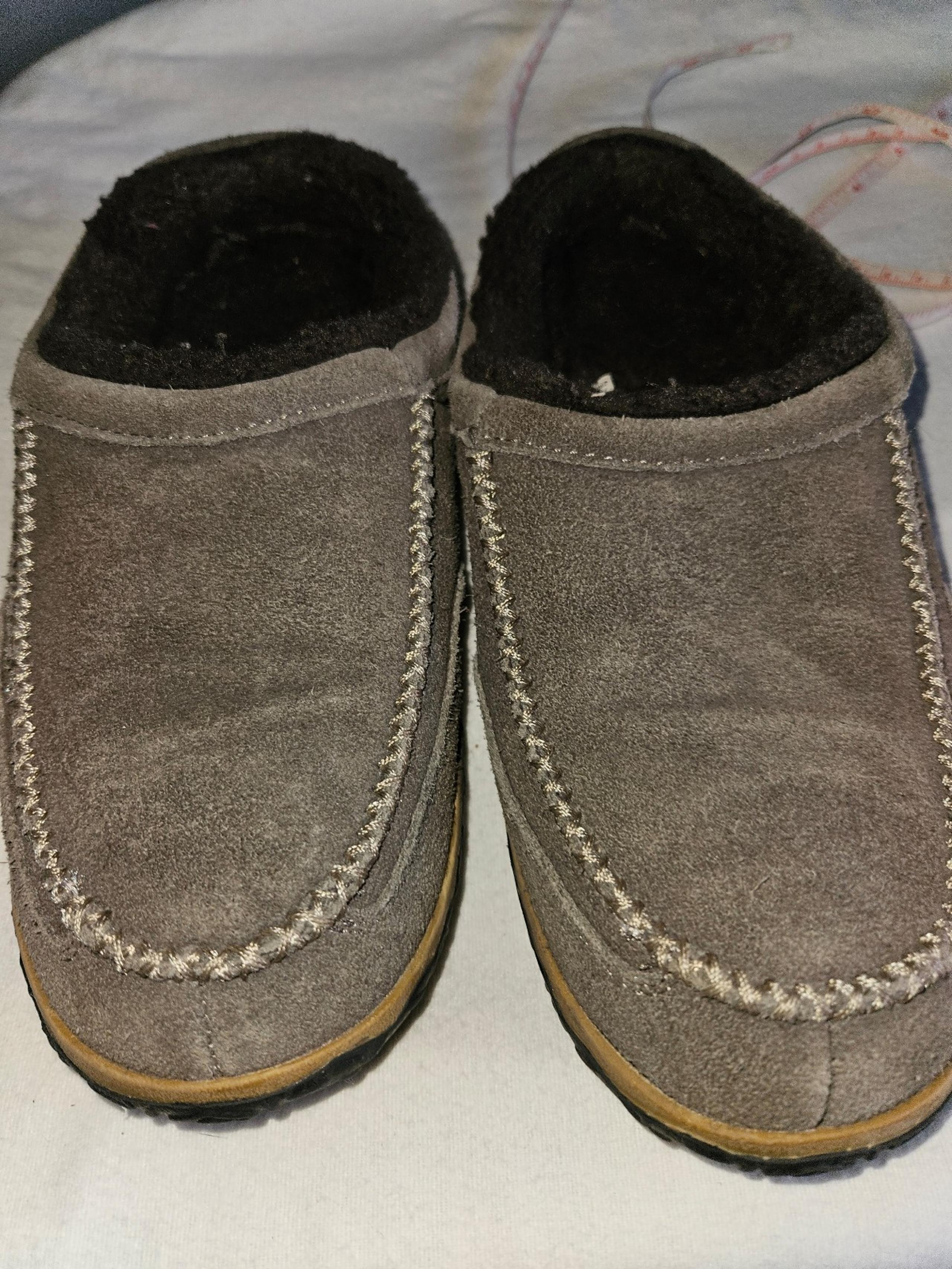 George Mens Slippers Size 7-8