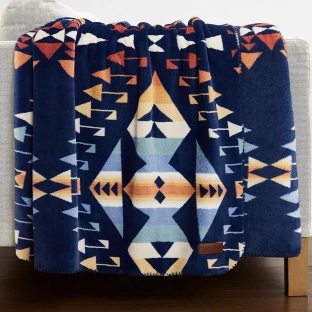 Pendleton Plush Throw Big Thunder 50 x 70