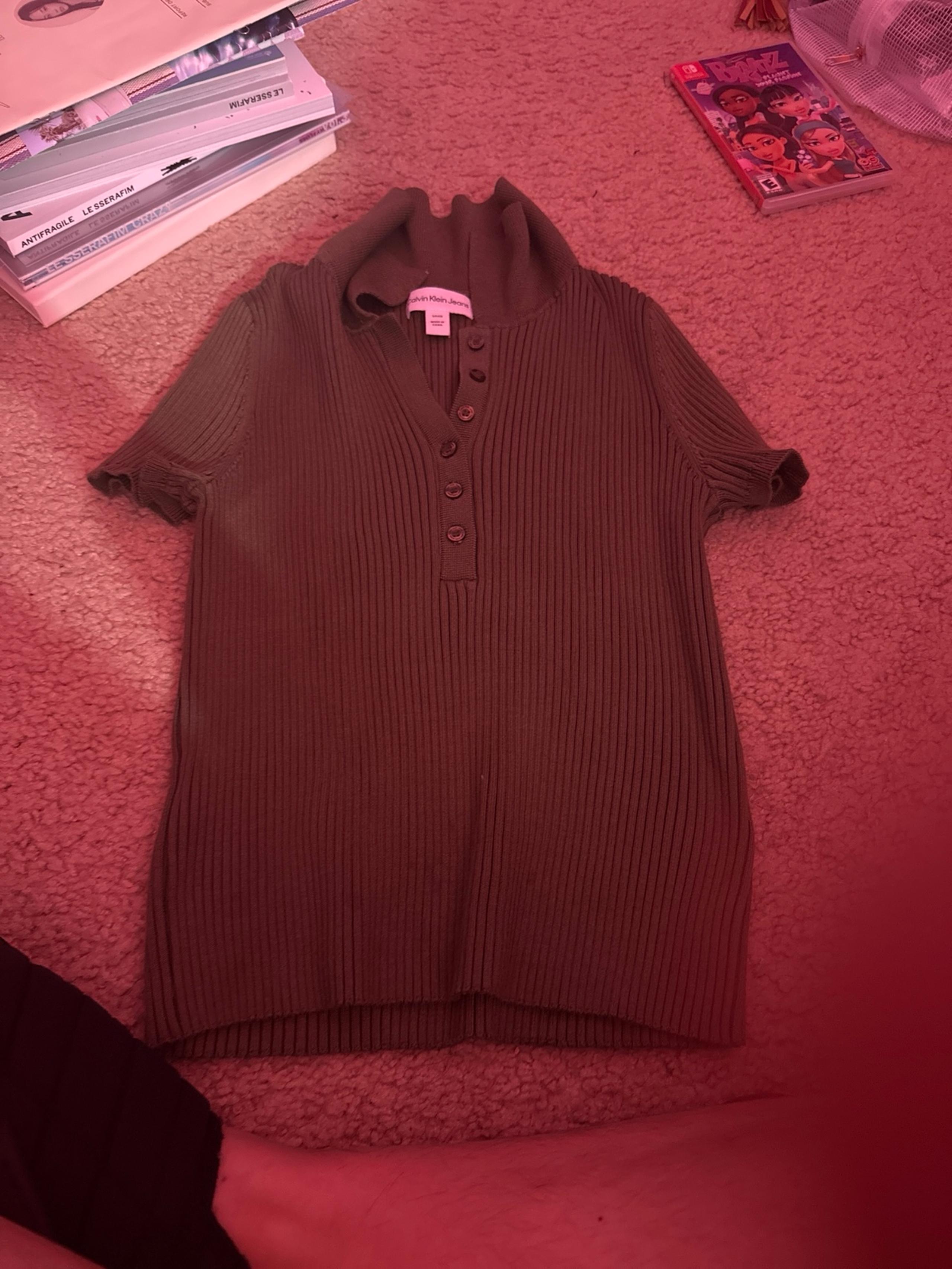 Calvin Klein jeans green shirt small female