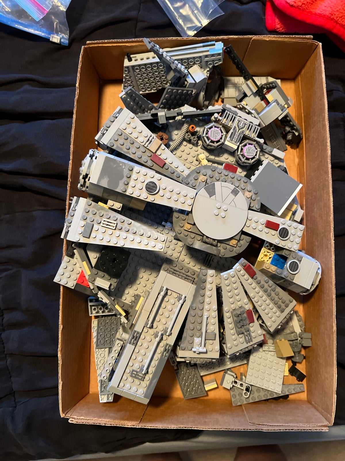 LEGO millennium falcon 75257