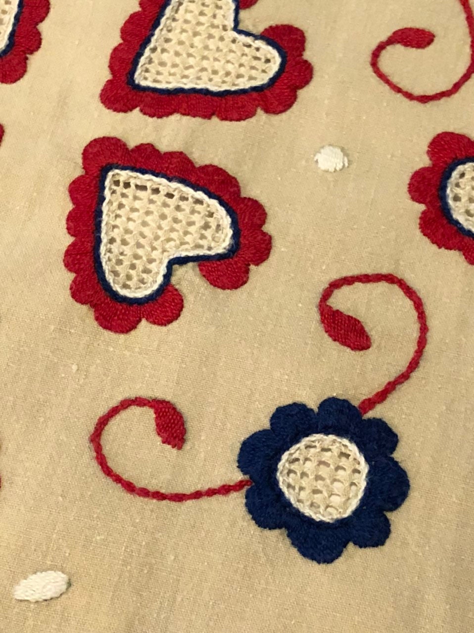 Vintage Hand Ebroidered Tablecloth 45x45