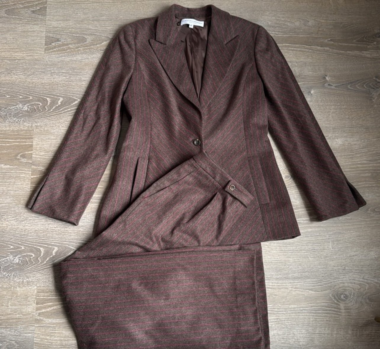 Carolina Herrera Size 12 Lightweight Wool Suit. Excellent condition.