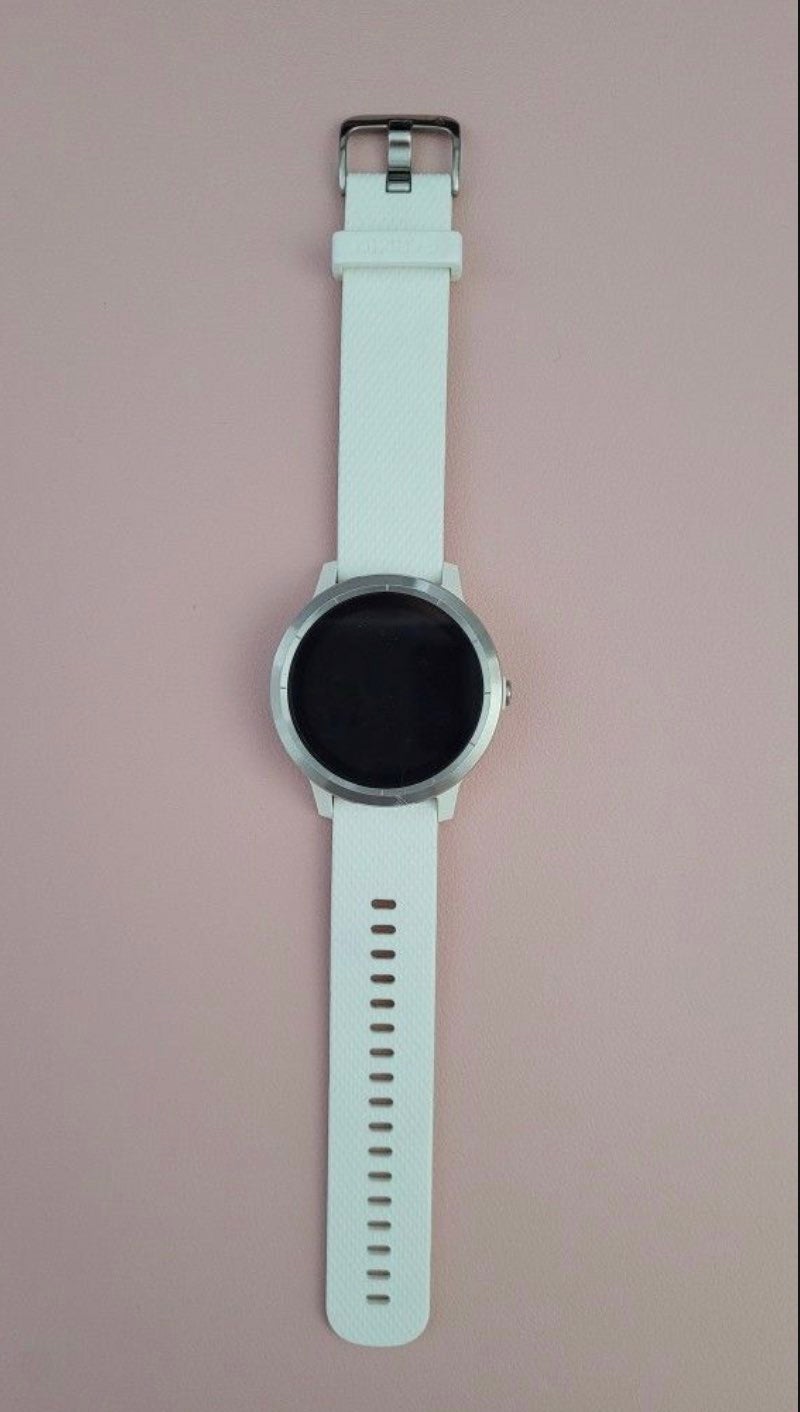 Garmin Vivoactive 3 watch (White)