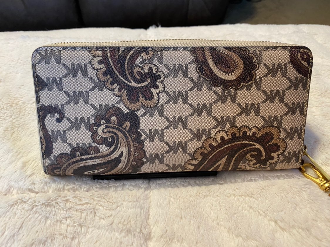 Michael Kors wallet