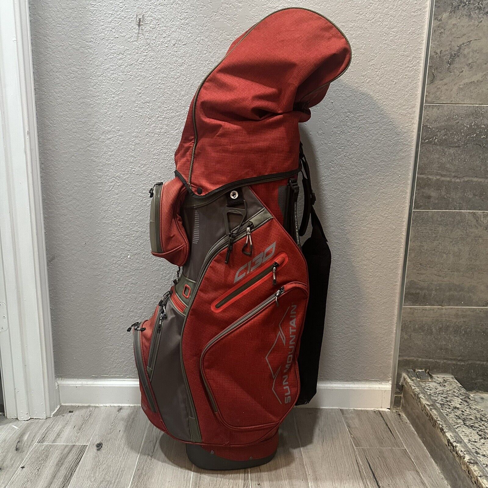 Sun Mountain C-130 Cart Golf Bag 14-Way Port Red With Rain Cover