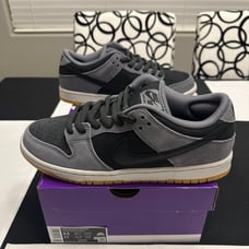 Brand New Nike Dunk Low SB Dark Smoke Grey Men’s Size 9.5