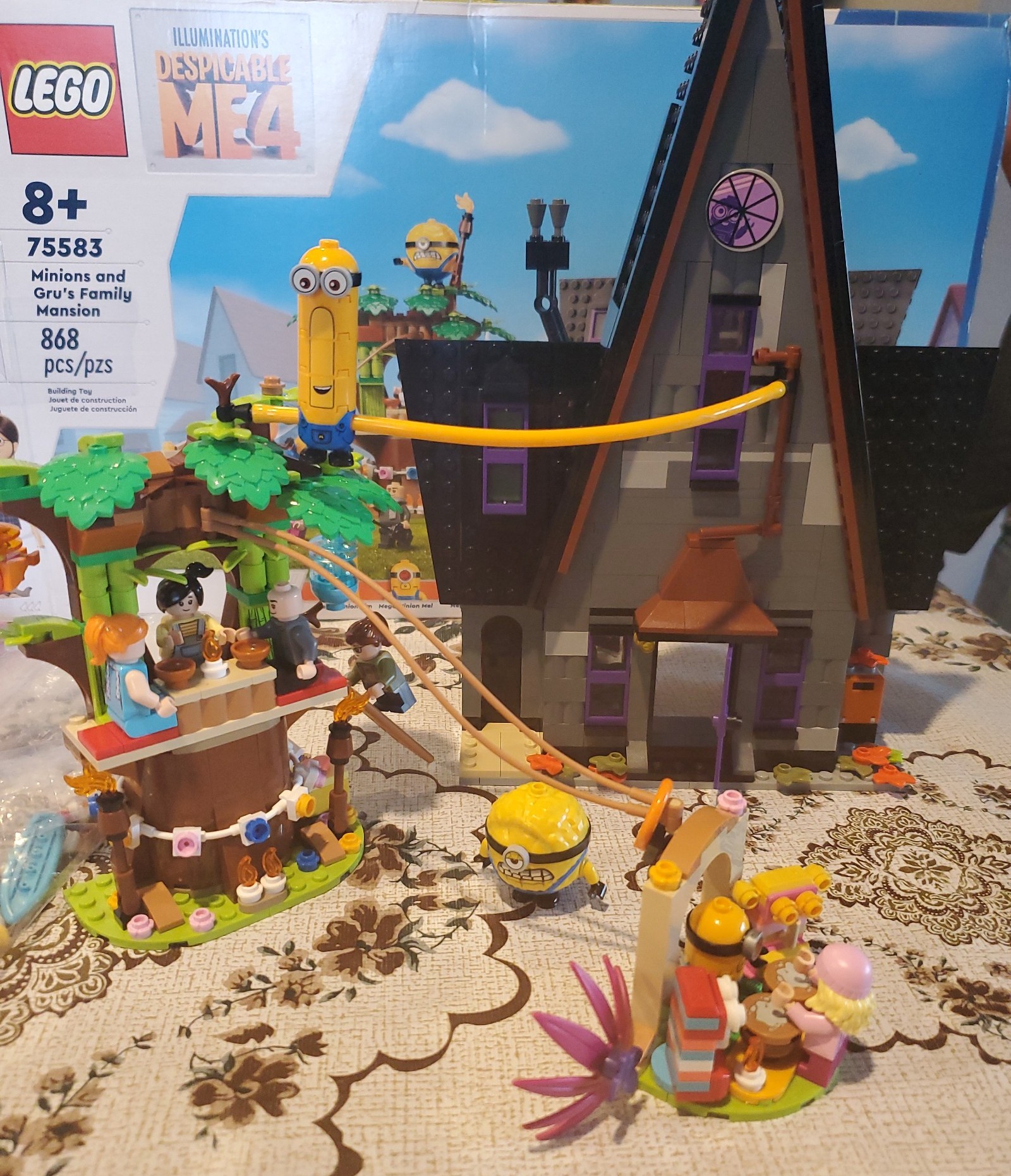 Lego Despicable Me 4 Minion's and Gru's Family Mansion 75583