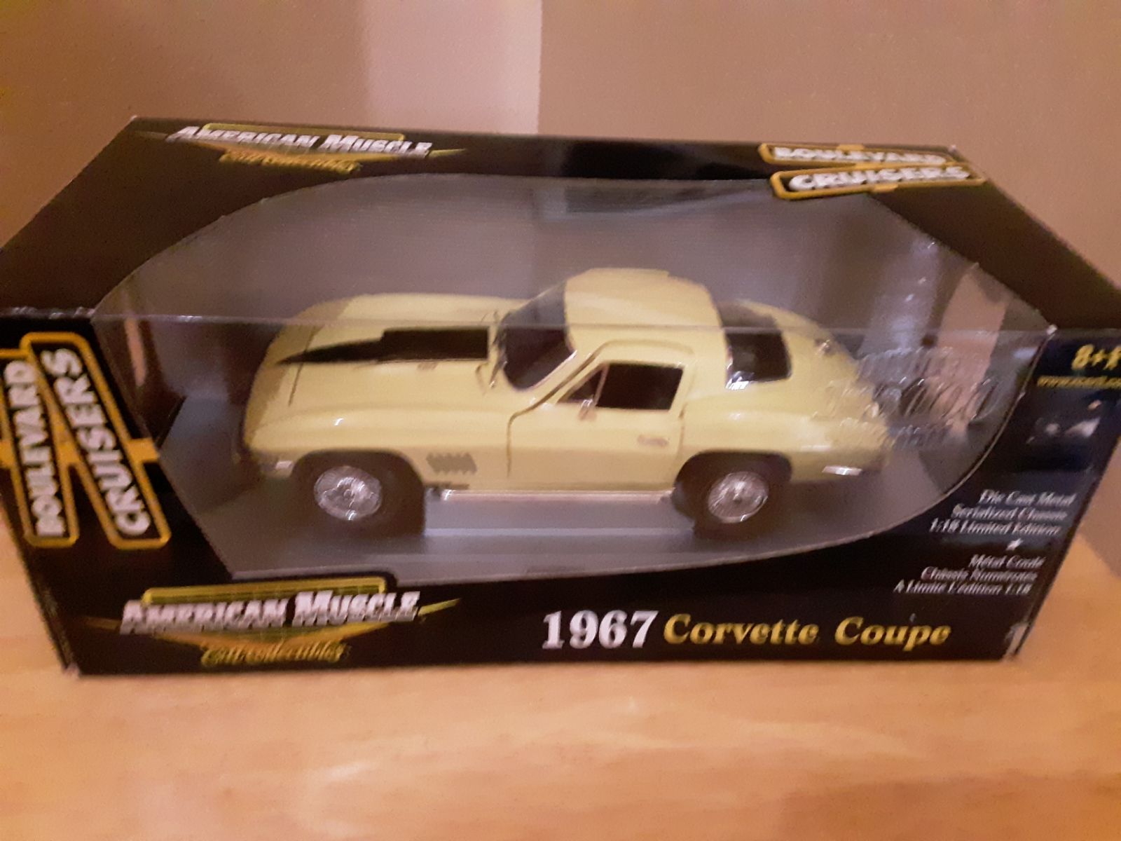 Ertl American Muscle 1967 Chevy Corvette