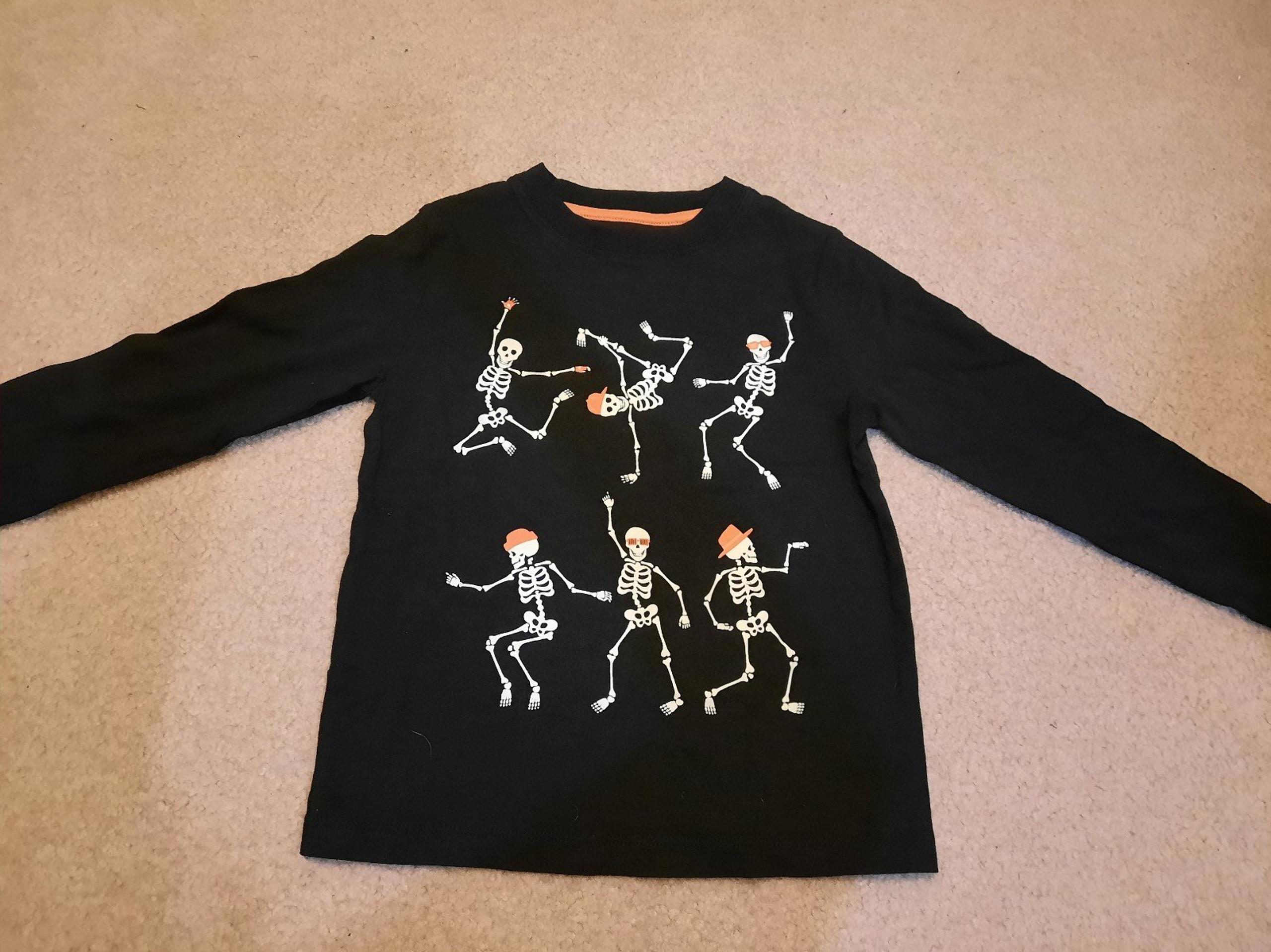Set of 6 Halloween shirts for boys size 5t
