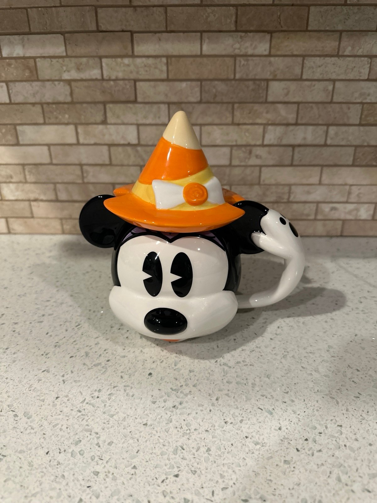 Disney Park Halloween 2020 Minnie Mouse Witch Ceramic Mug W/ Lid Hat Candy Corn