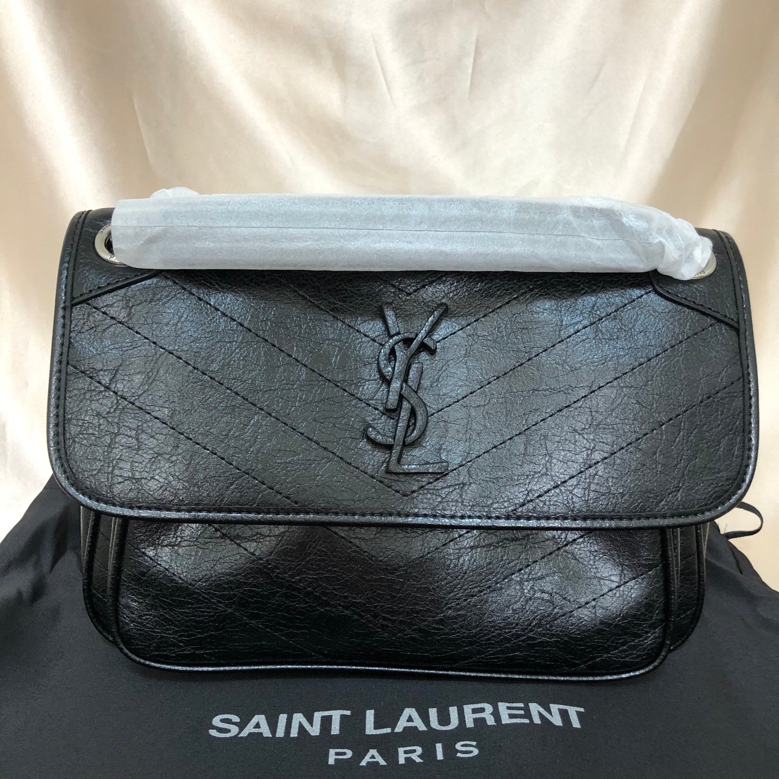 MEDIUM IN CRINKLED VINTAGE LEATHER