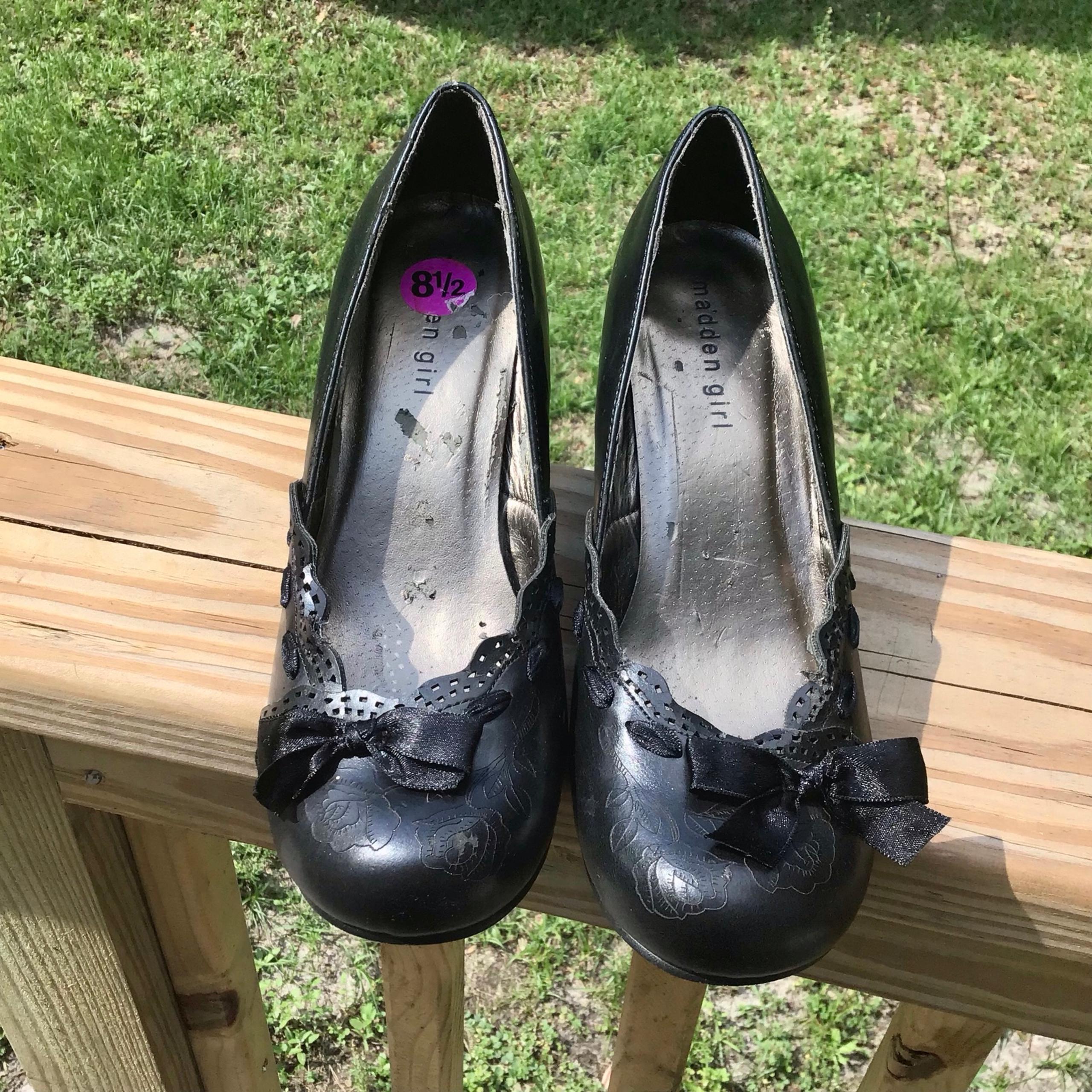 Black Madden Girl Pumps Heels Size 8.5