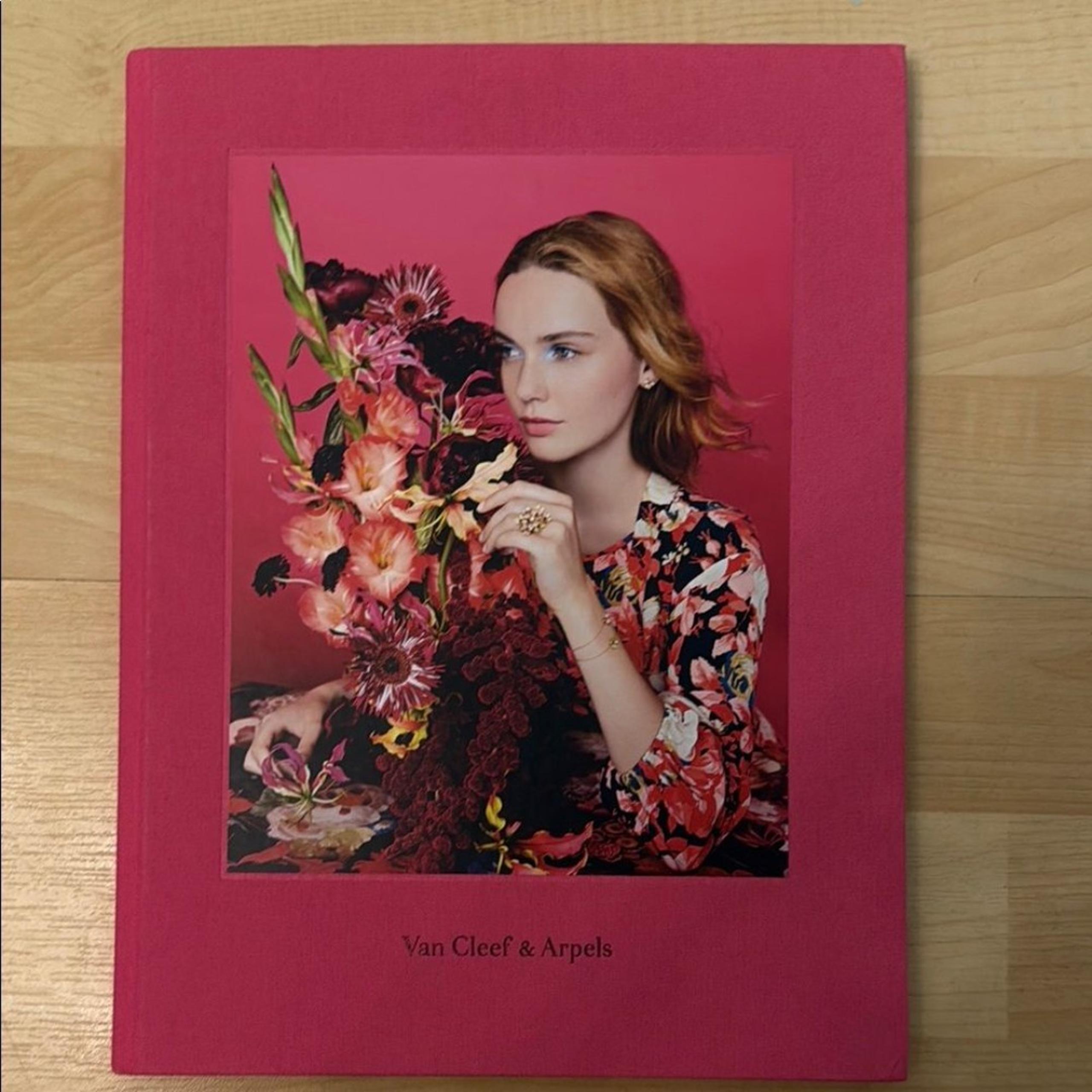 Van Cleef & Arpels Floral Art Hard Cover Book Catalog Magazine