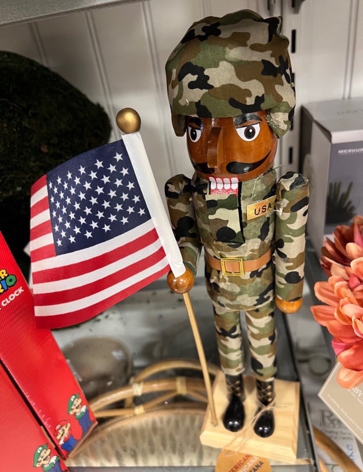 usa patriotic nutcracker