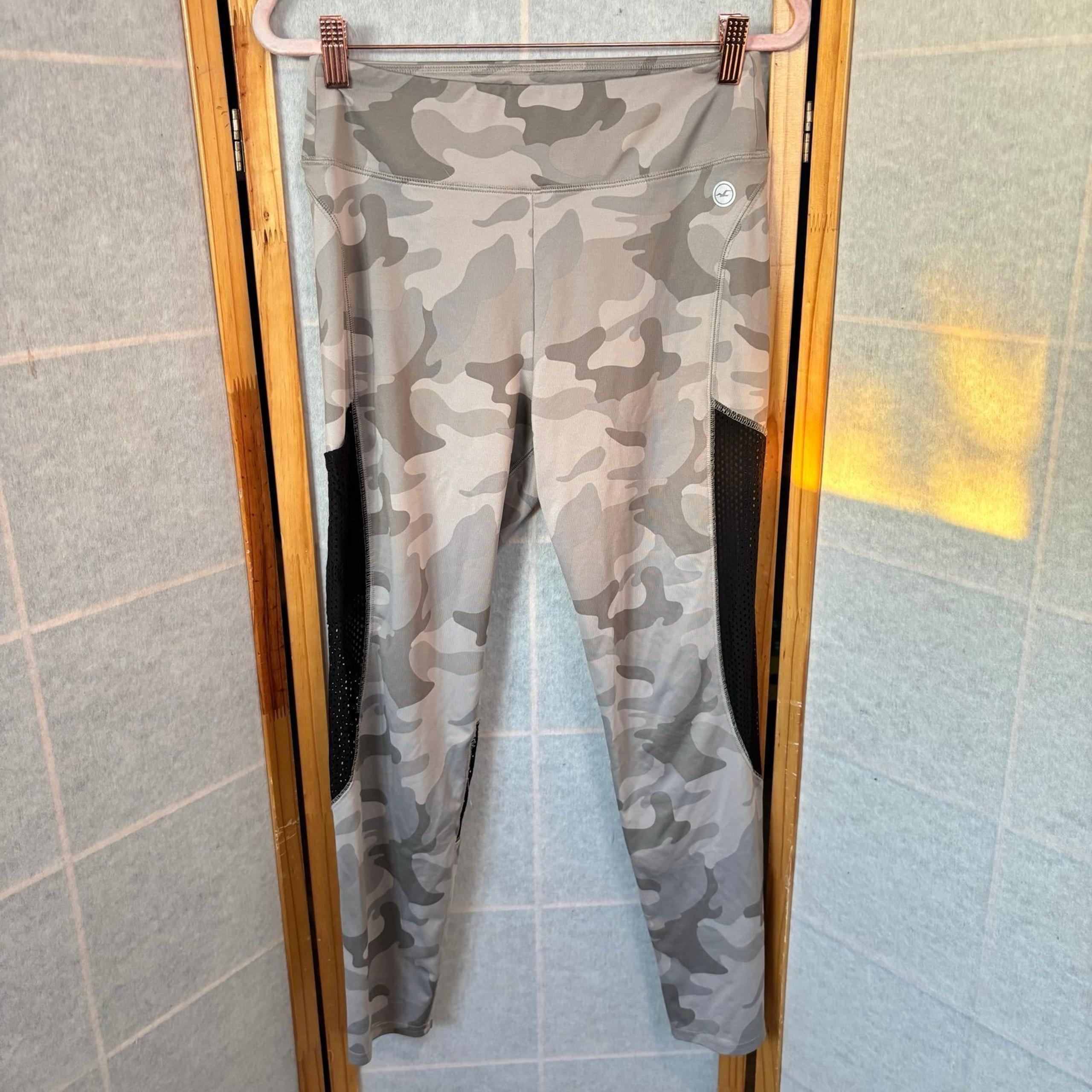 Hollister Cali Sport Camo Mesh Leggings Women’s Sz Medium  Like new!