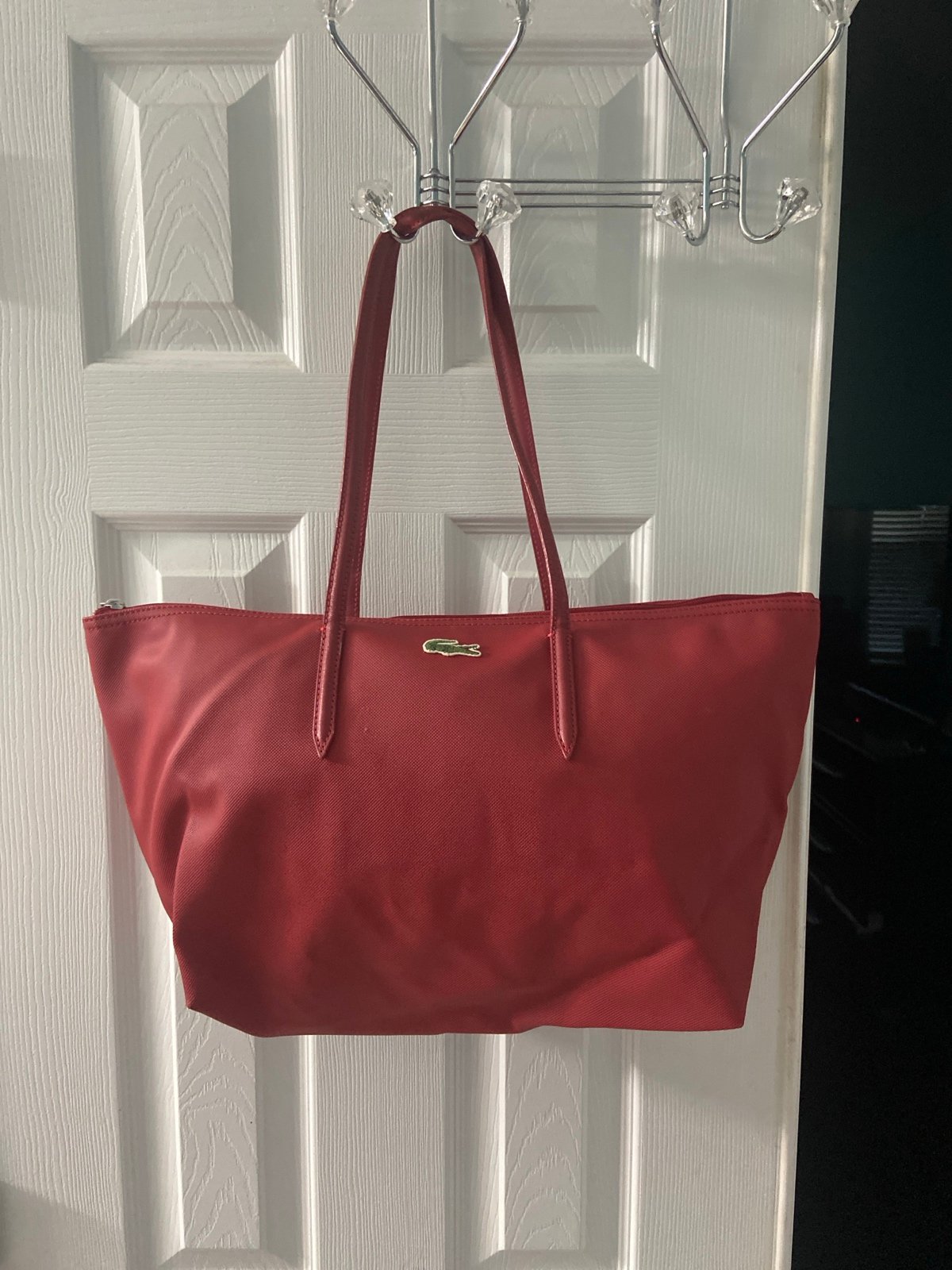 Lacoste woman's vertical tote bag 25cm drop solid red NFO647PO new with out tags