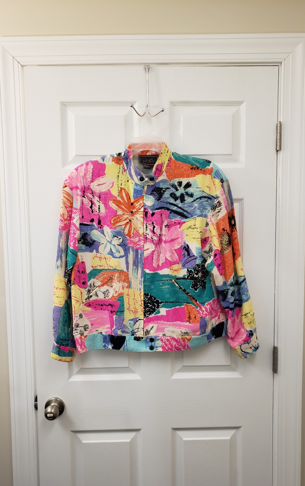 VTG Mixed Media Floral Art bomber jacket 100% silk, LG, NWOT