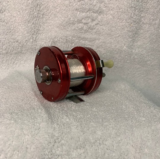 Vintage 1970s ABU GARCIA Sweden Red Casting Reel ~ AMBASSADEUR 5000 ~ #730802