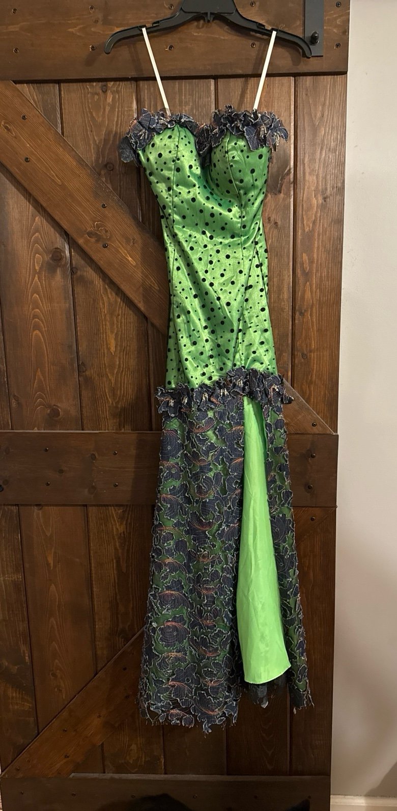 Pageant / prom gown