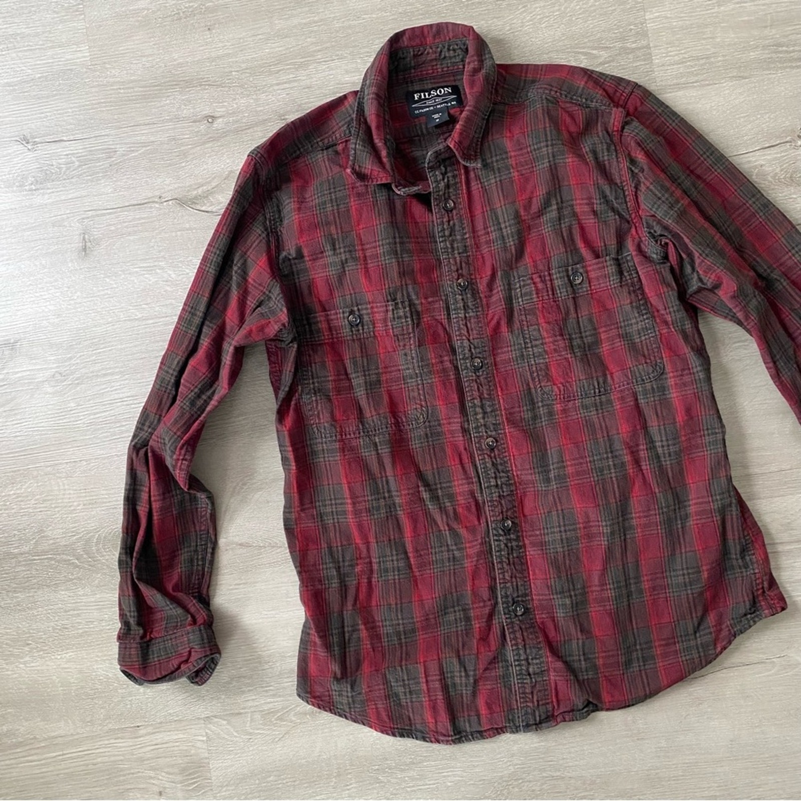 Filson Wildwood Shirt Red Plaid Button Down Medium