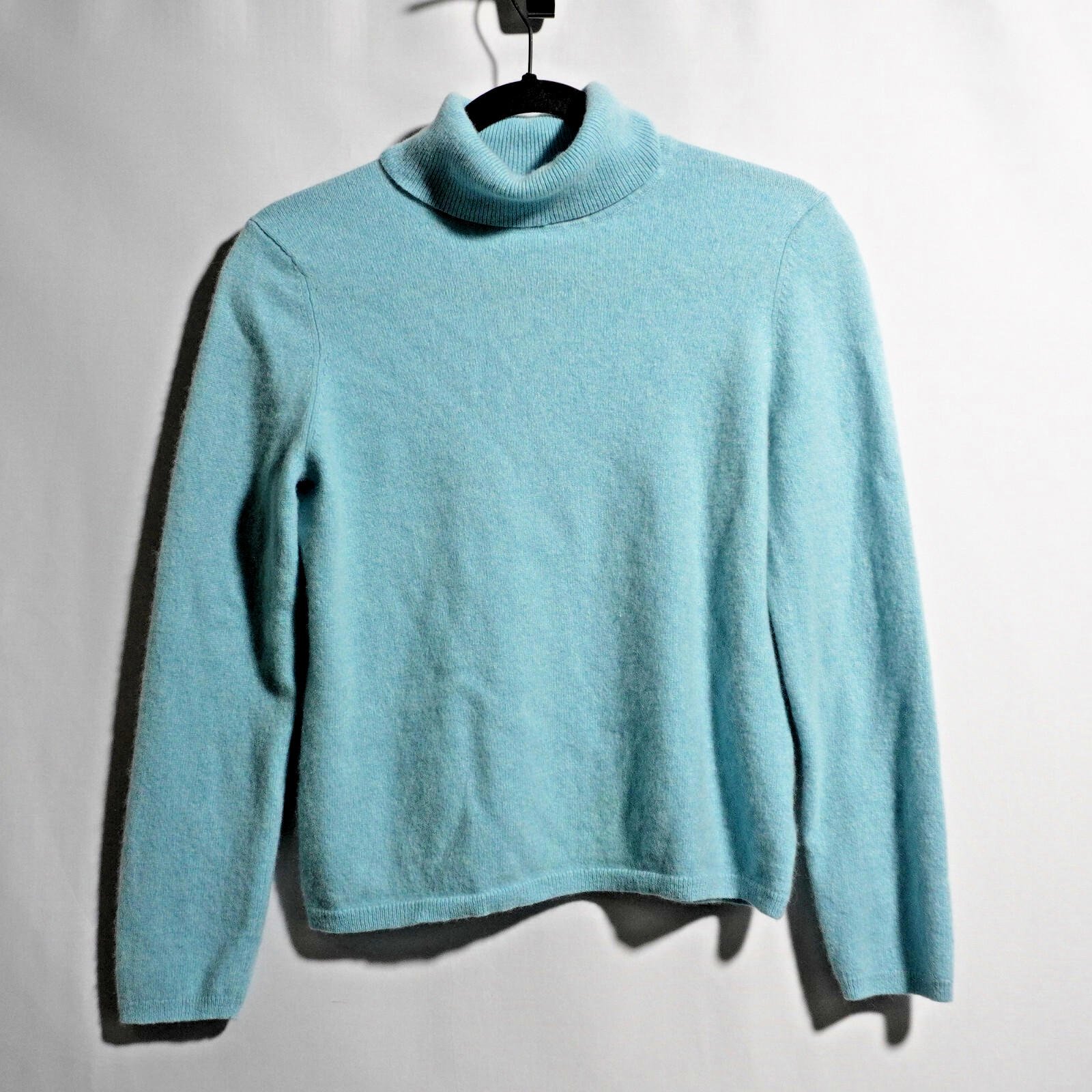 100% Cashmere Light Blue Turtleneck Sweater Womens S Preppy Classic Minimalist *