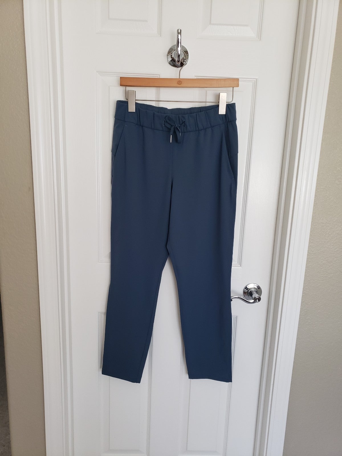 Lululemon On The Fly pants
