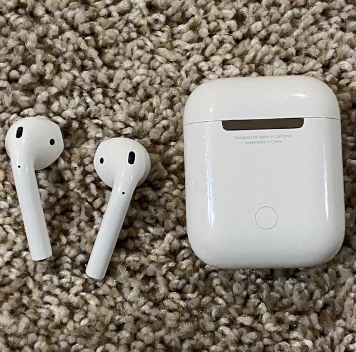 Apple airpods 2nd generation